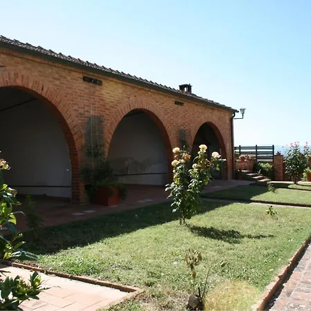 Apartment Chianacce Sleeps 4 Pool