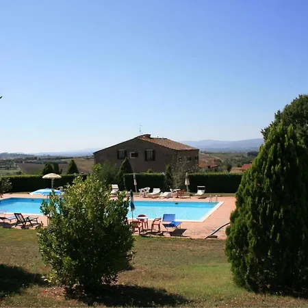 Chianacce Sleeps 4 Pool Apartment *