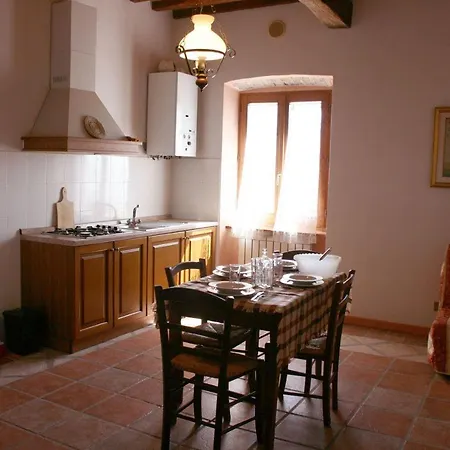 Apartment Chianacce Sleeps 4 Pool Cortona
